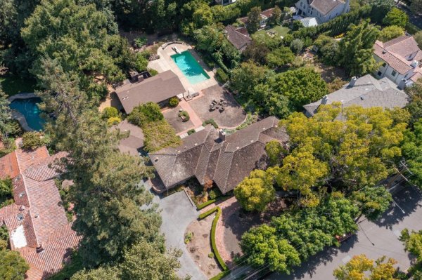 2001 Bryant St PALO ALTO, CA 94301