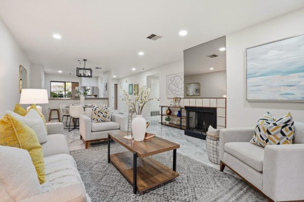 153 California Ave #F107 PALO ALTO, CA 94306