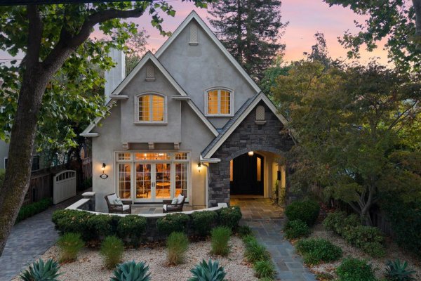 1826 Waverley St PALO ALTO, CA 94301