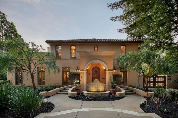 420 Palm St PALO ALTO, CA 94301