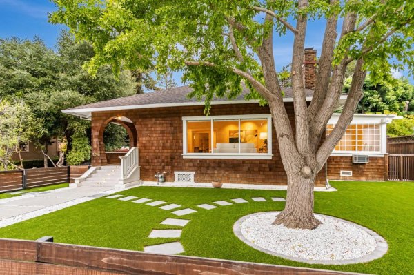 326 Addison Ave PALO ALTO, CA 94301