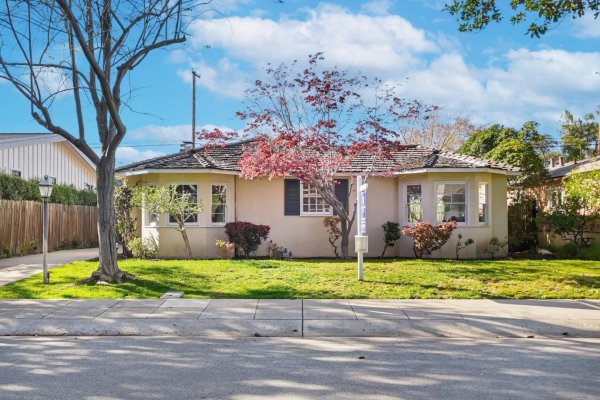 779 Garland Dr PALO ALTO, CA 94303
